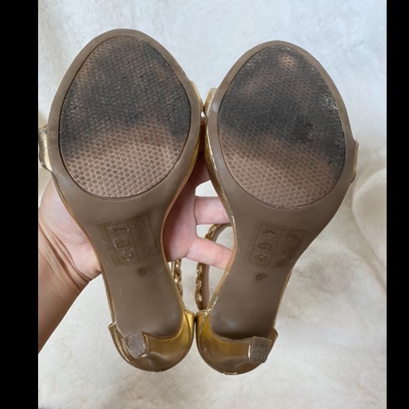 BEBE GOLD “SHIREEN” HEELS WITH GOLD CHAIN-LINK - Picture 8 of 11